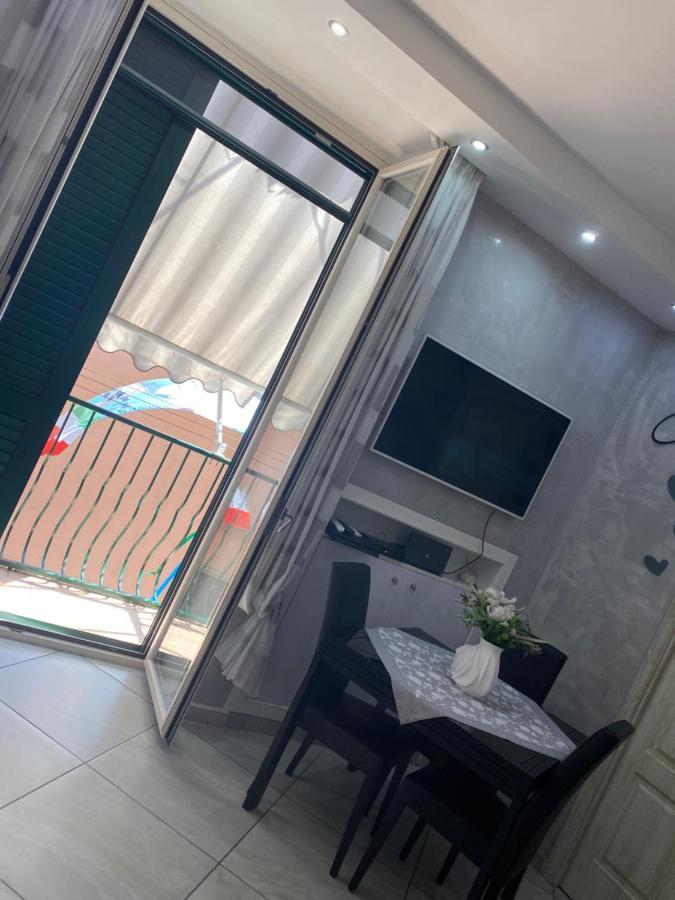 Mare Fuori Appartment Napoli Nápoles Exterior foto